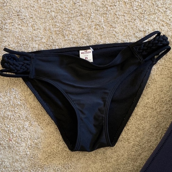 Halter black bikini set - Picture 3 of 4